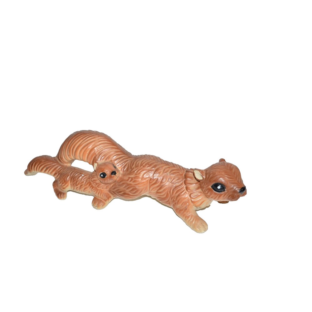 Vtg Ceramic Wall Climbing mama Squirrel w/ baby Figurine Wall Decor 10" Long